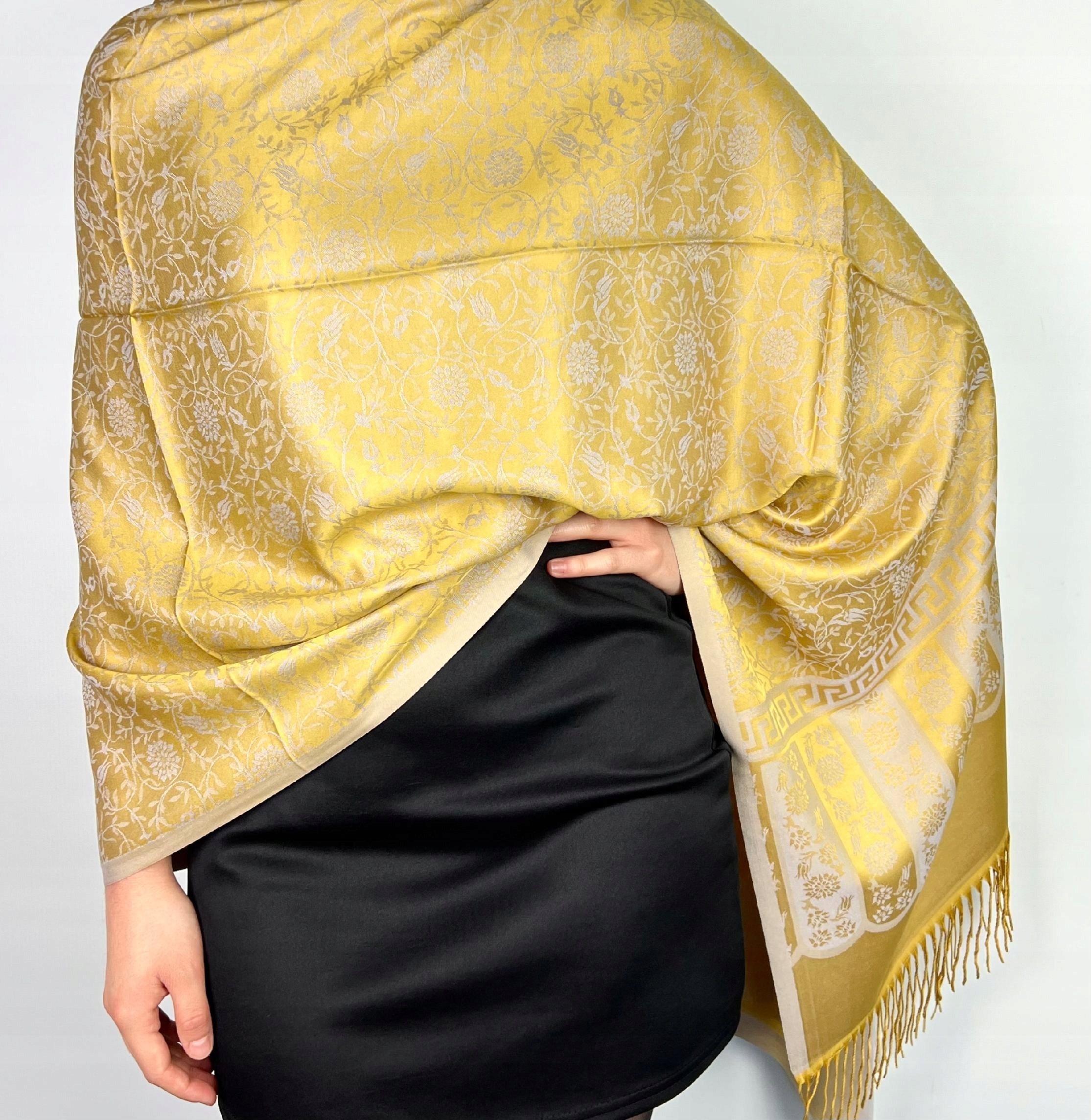 Elegancki, wizytowy szal damski, szczególne okazje Stan opakowania oryginalne