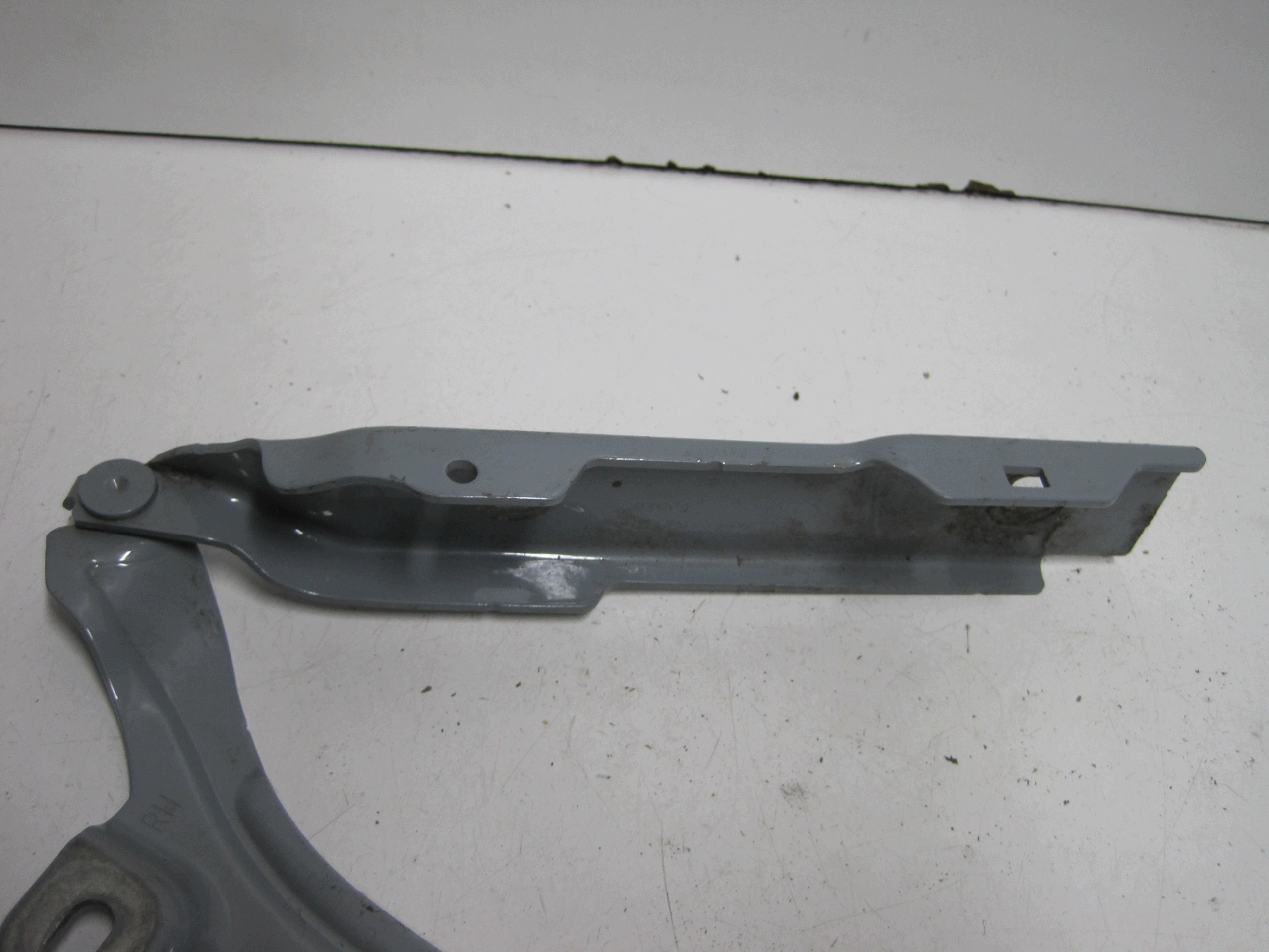 hinge bonnets Audi A1 82A 82A823302 right