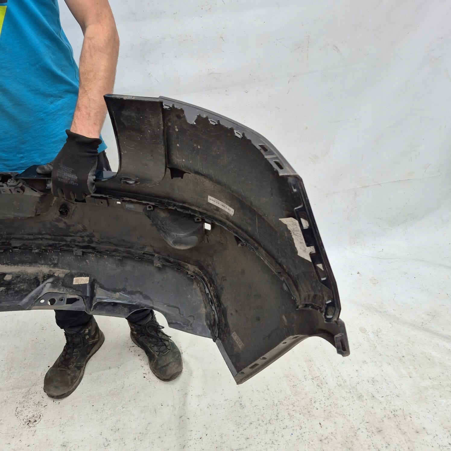 VOLVO XC40 17-> bumper rear part rear PDC