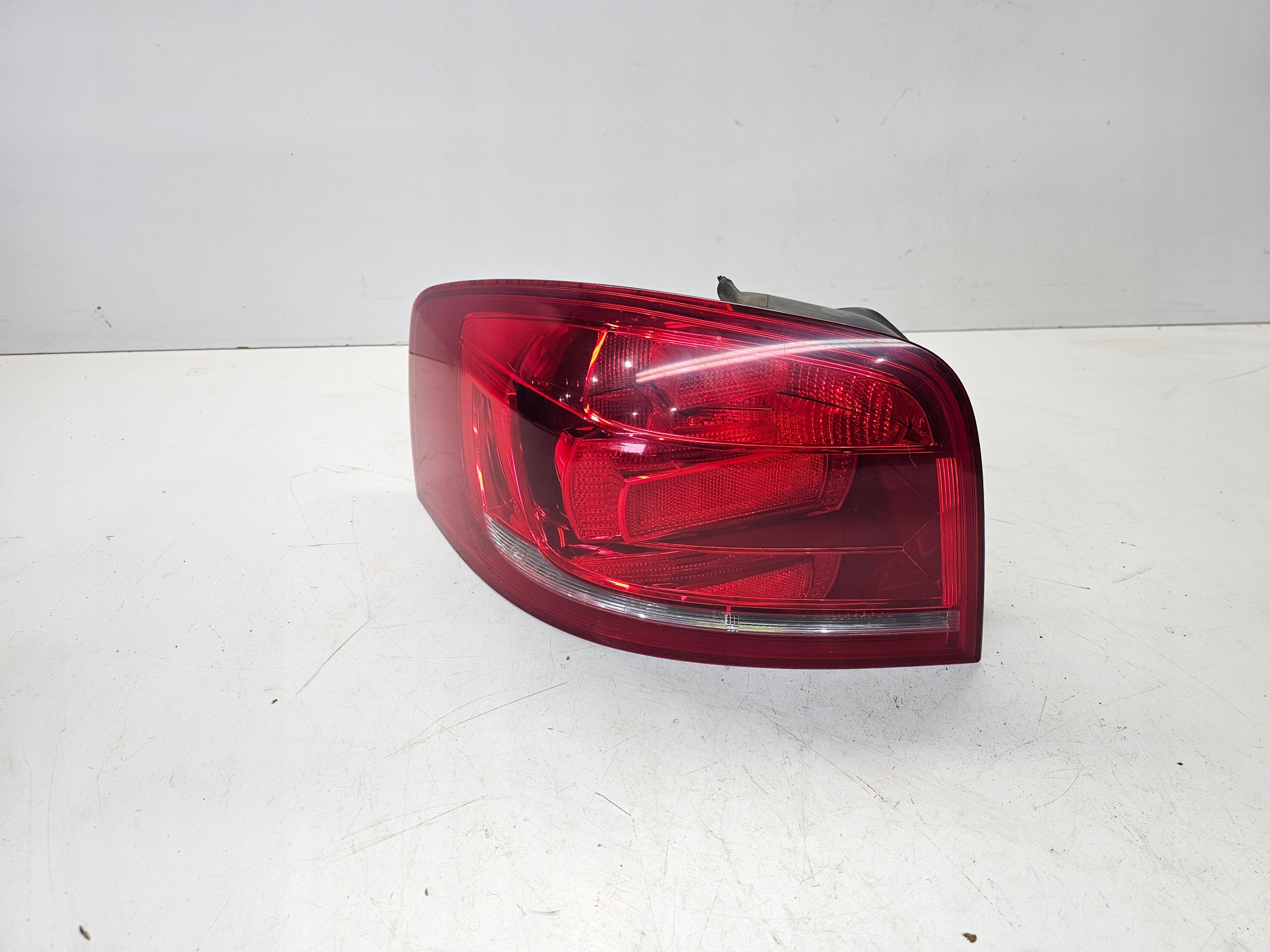 light left rear part AUDI A3 8P LIFT 08-12 8P3945095A