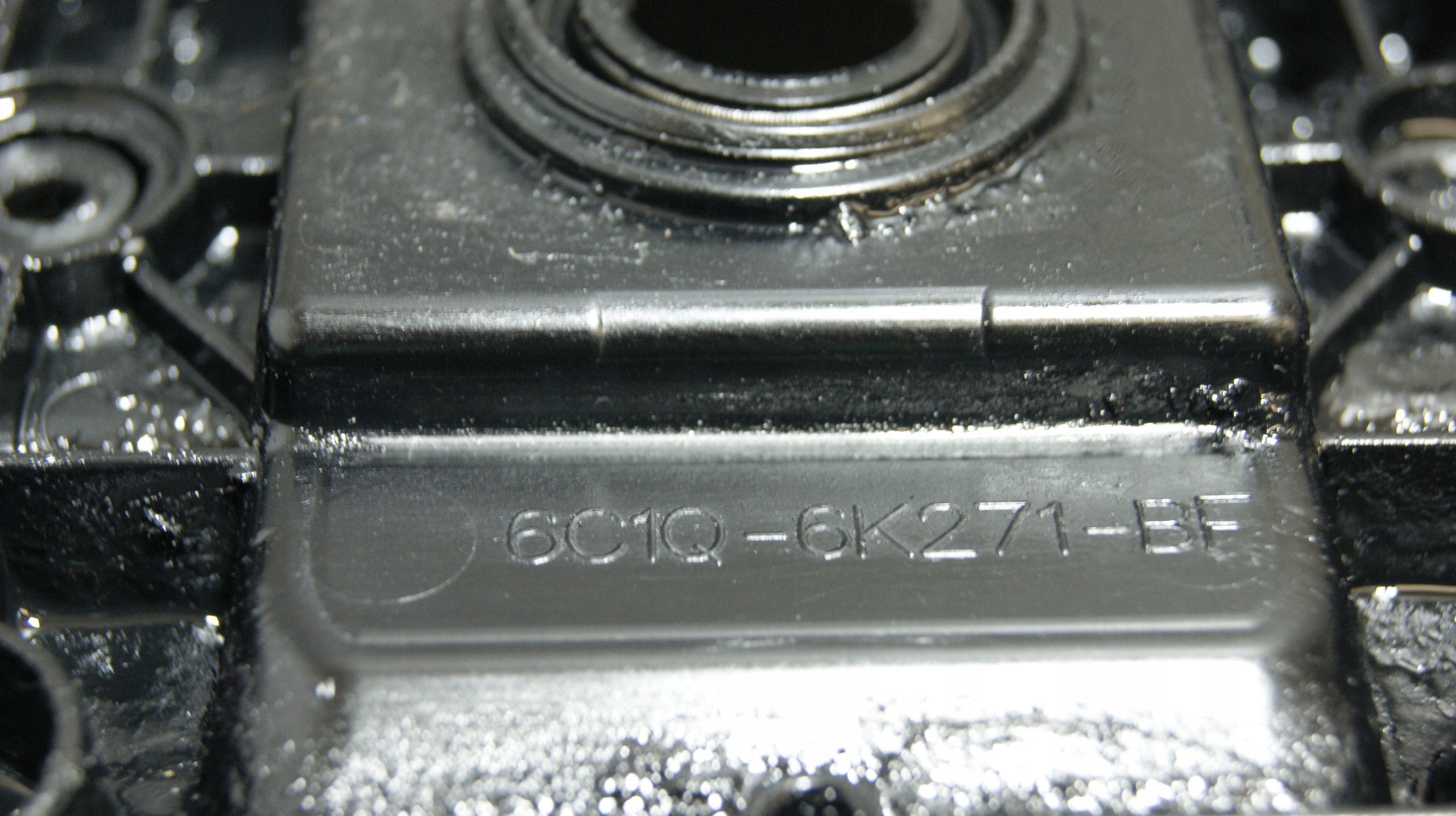 Abdeckung der Ventile FORD TRANSIT MK 6 6C1Q-6K271-BF