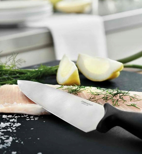 FISKARS ESSENTIAL KOMPLET 3 NOŻY W PUDEŁKU EAN (GTIN) 6424002007166