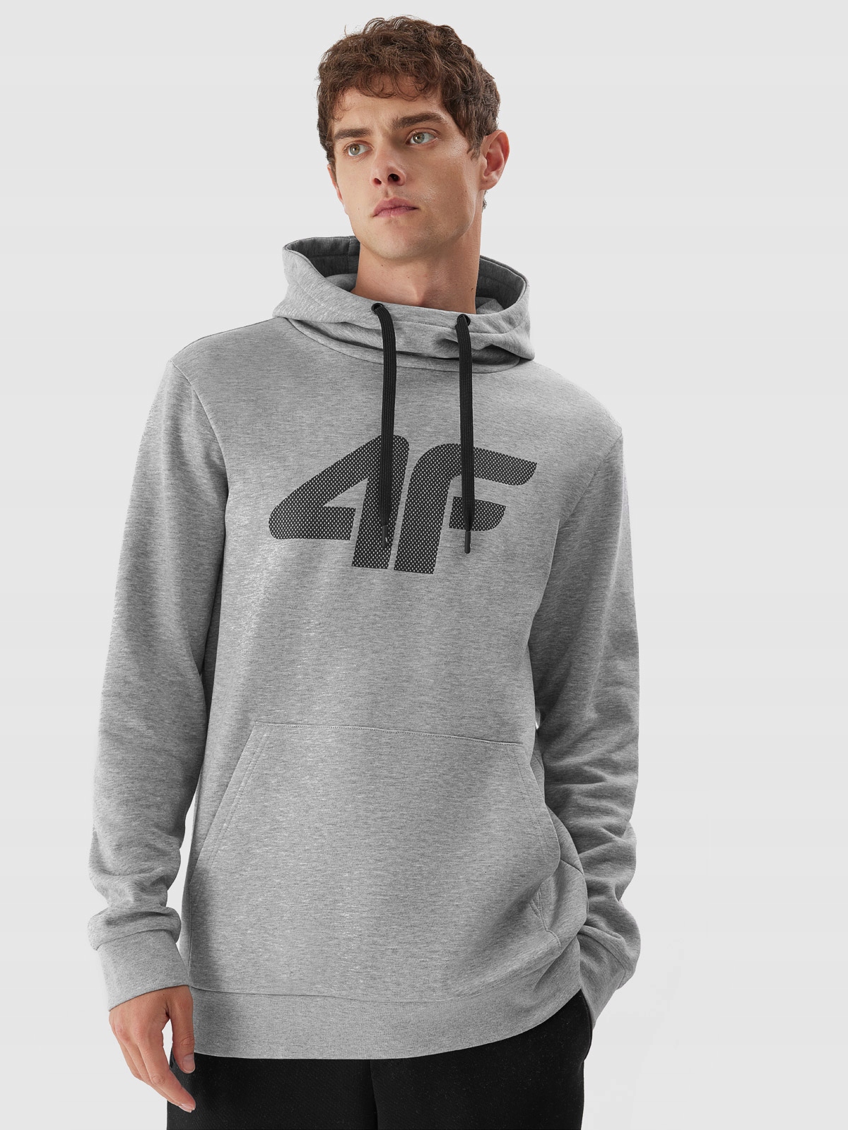 4F BLUZA MĘSKA DRESOWA SPORTOWA Z KAPTUREM BASIC Kolor szary