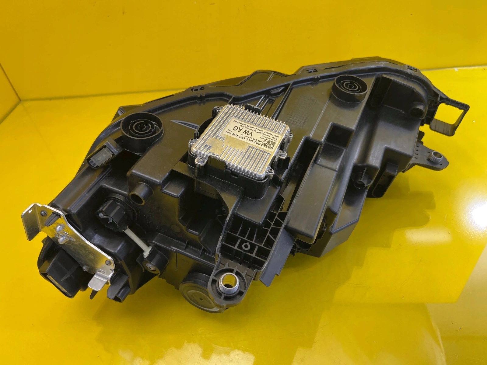 light right front Skoda Superb IV 4 Full Led 23- 3P1941016