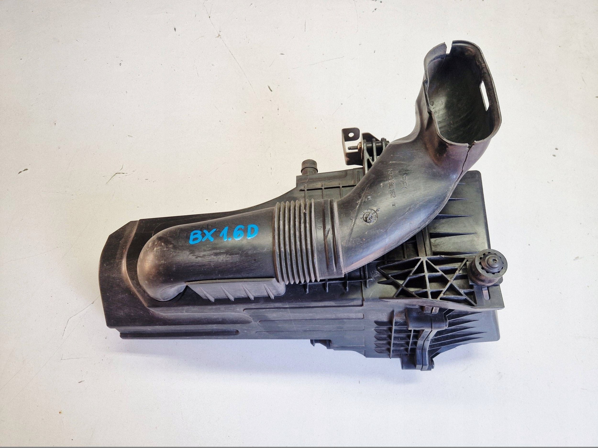 cover of a filter, air flow meter Ford B-MAX 1.6 TDCI 2012 AV219600AA