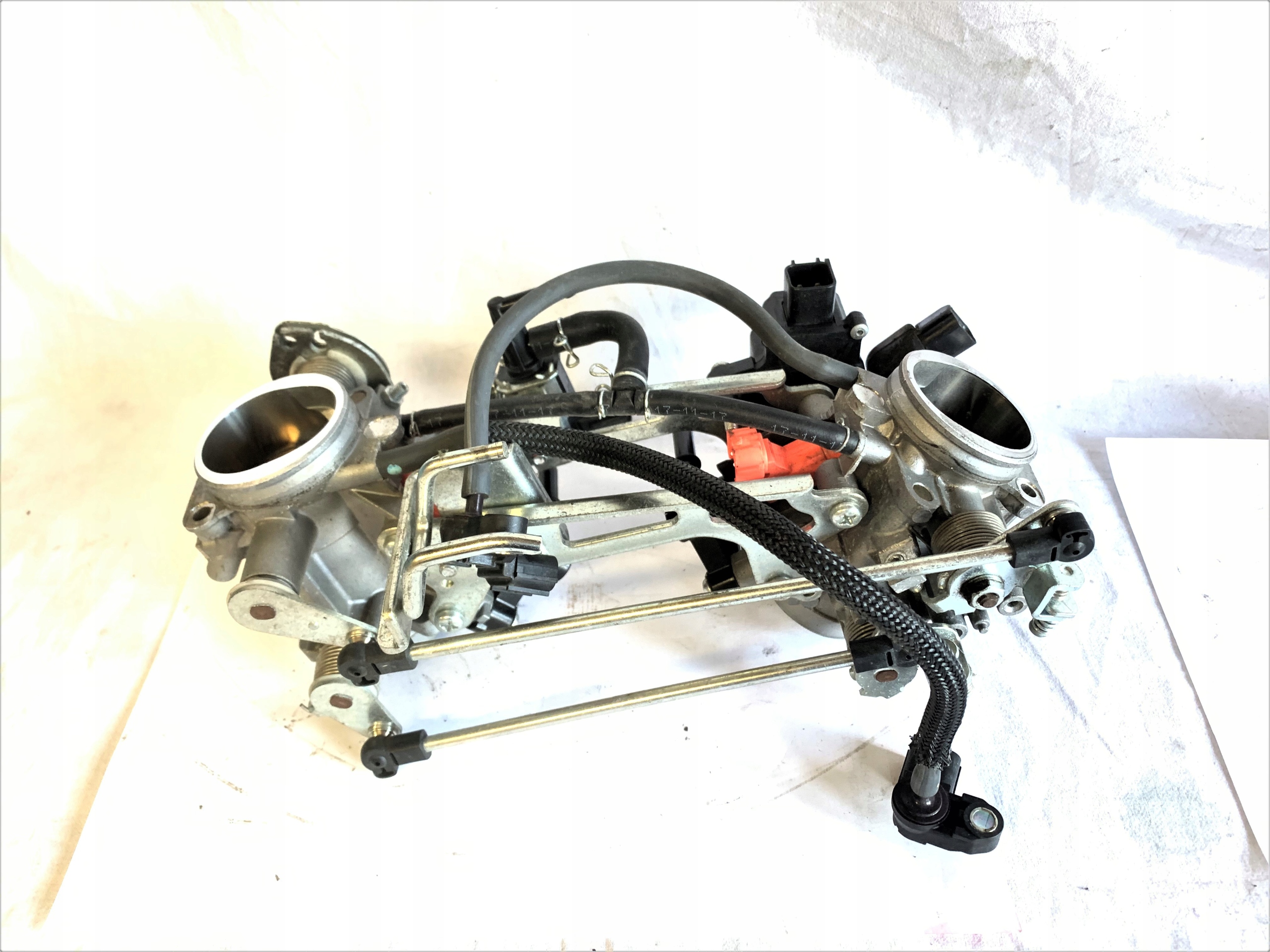 Suzuki v-strom 650 vstrekovacia škrtiaca klapka