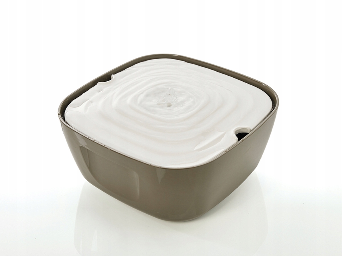 Levně Savic Volcano Fontána napáječka na pití 2,5 l pro psa kočku