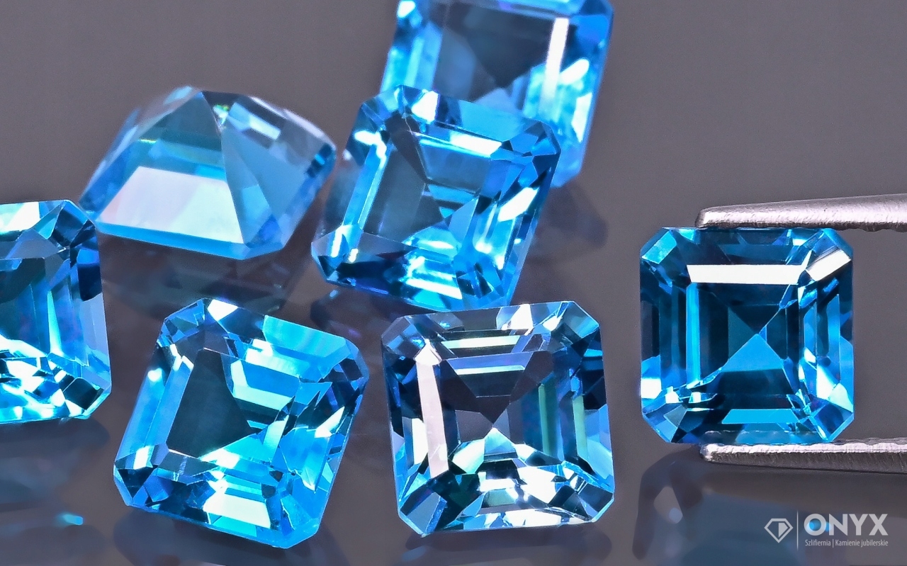 Topaz Swiss Blue fazetovaný oktagon 8x8 mm