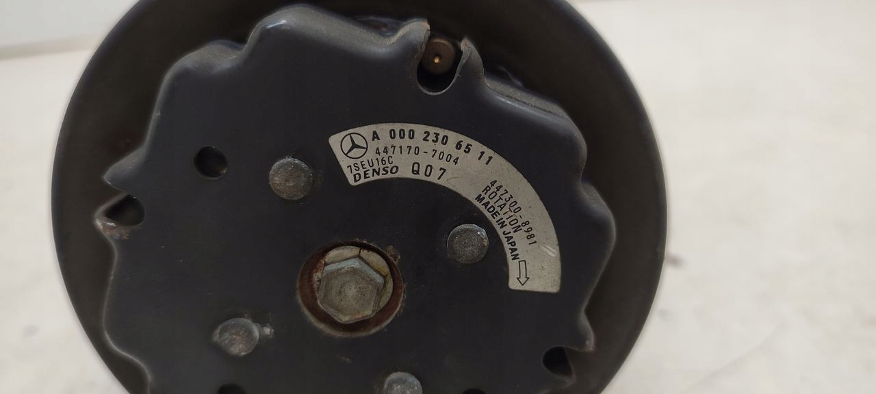 compressor of the air conditioning Mercedes W203 2,0 compressor;
