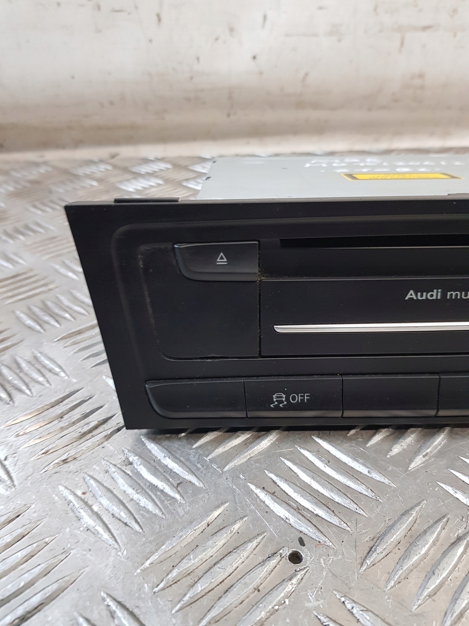 player navigation devices 8T1035666H AUDI A4 B8 10R
