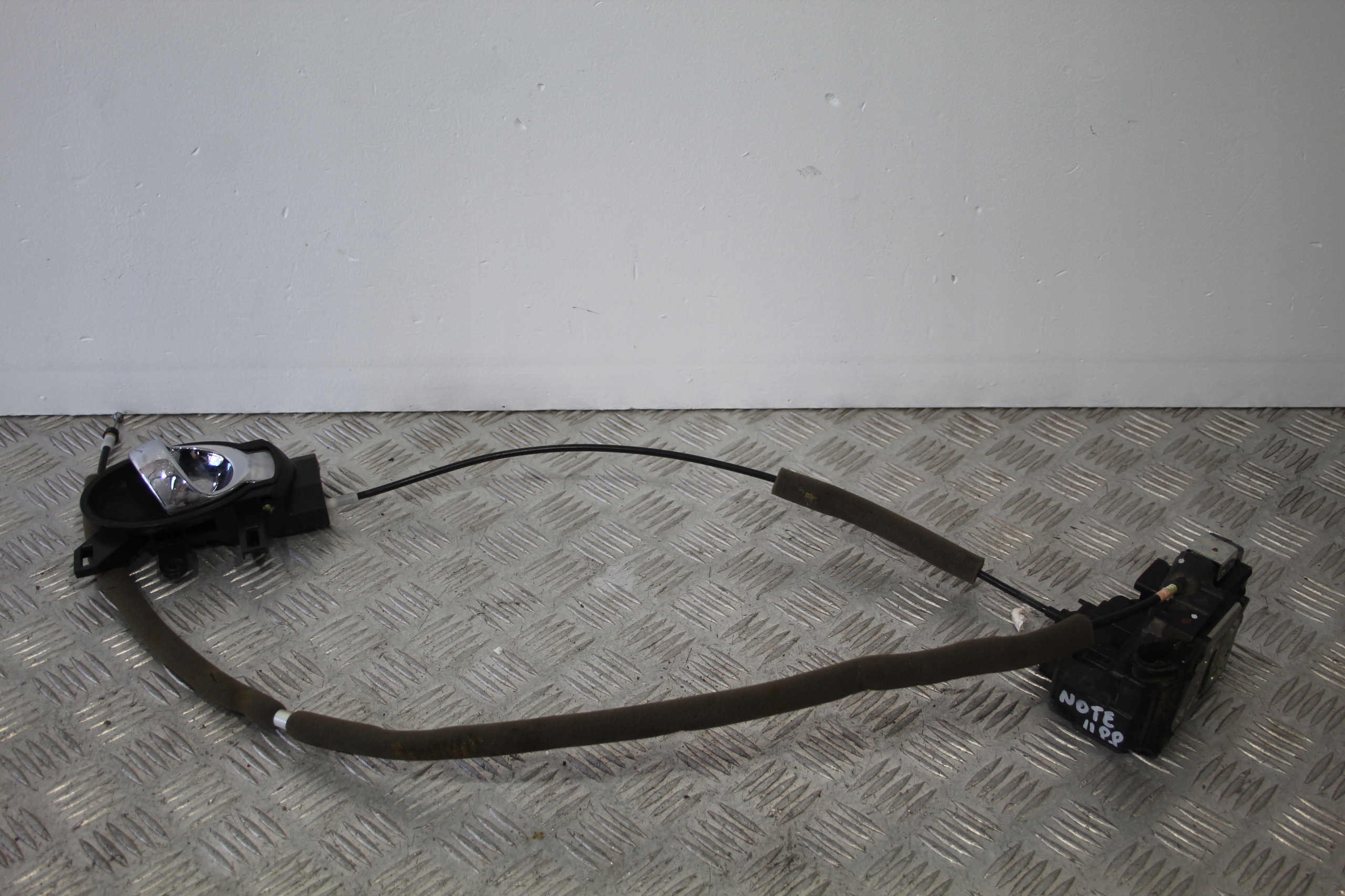handle lock door right front NISSAN NOTE II 2