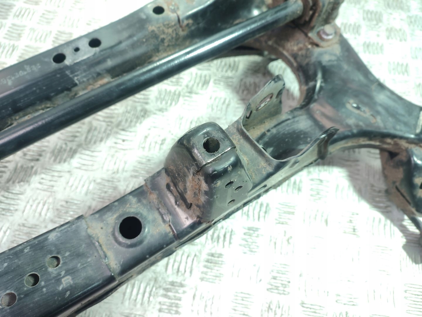 WÓZEK KOŁYSKA TRAWERS SANKI TYŁ LEXUS UX 250h (2018-2022) Producent części Lexus