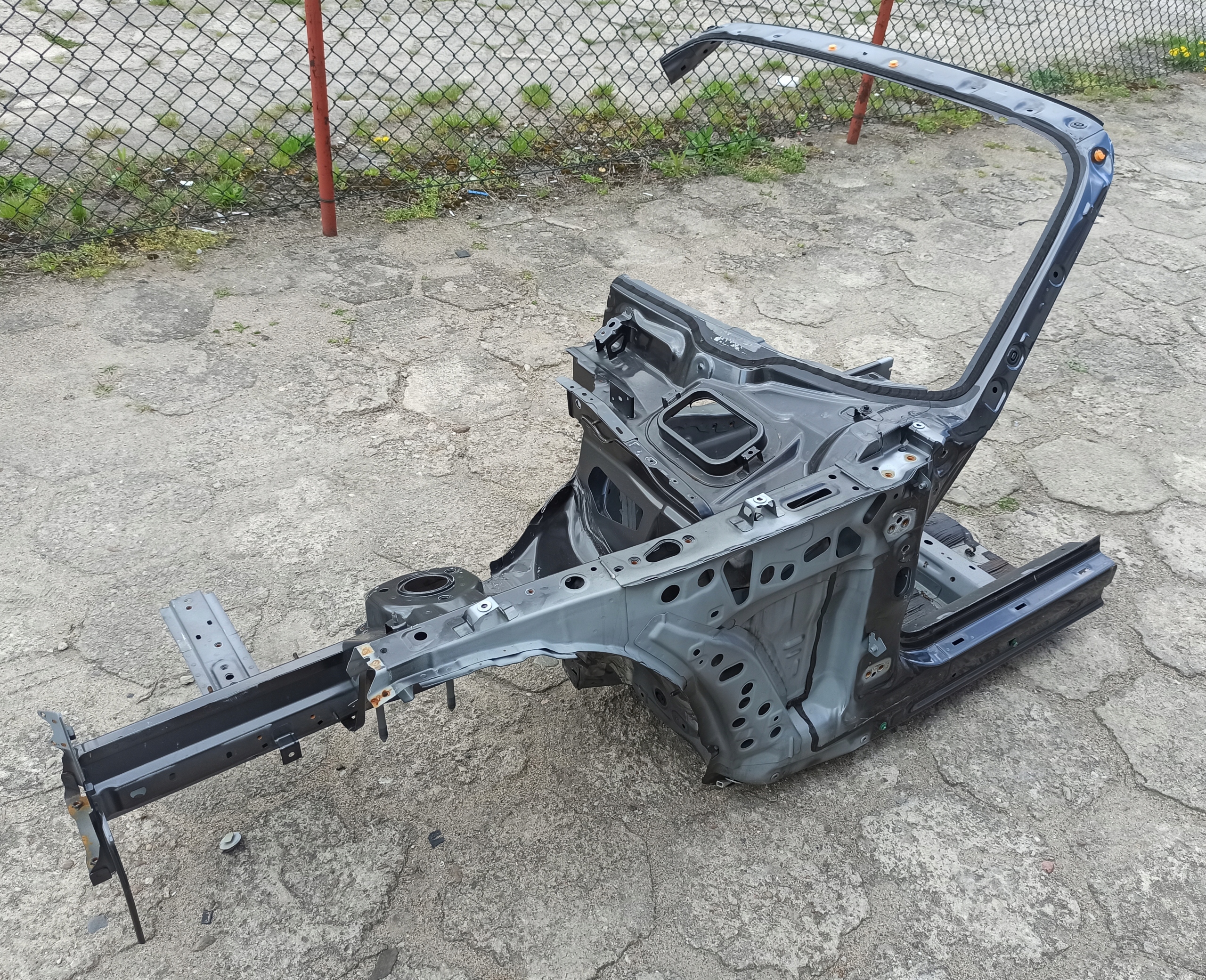 Четвертина лонжерон ліва поріг Mazda Mx-5 ND 2015-