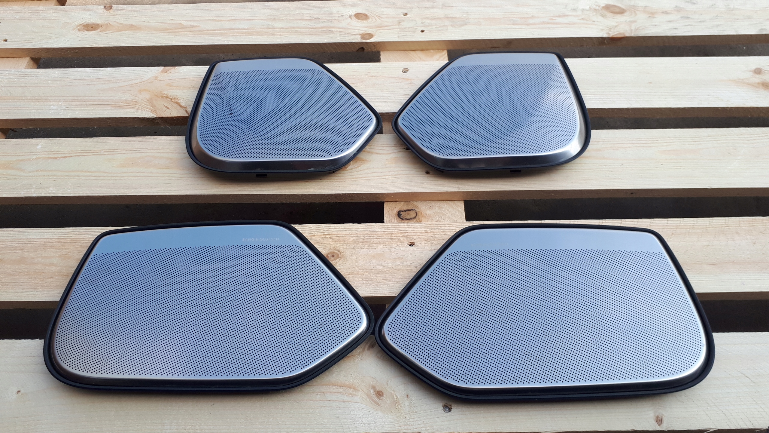 A7 4G covering door bang OLUFSEN front rear part 4X
