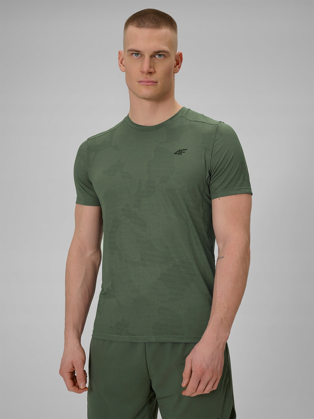 4F Pánské Tričko Khaki Regular Rychleschnoucí M