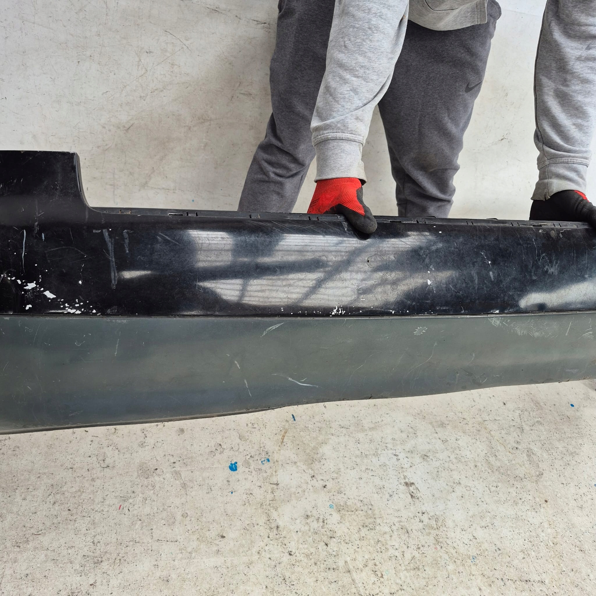 AUDI A4 B6 00-04 MALYSZ KOMBI bumper rear part rear without DZIUR