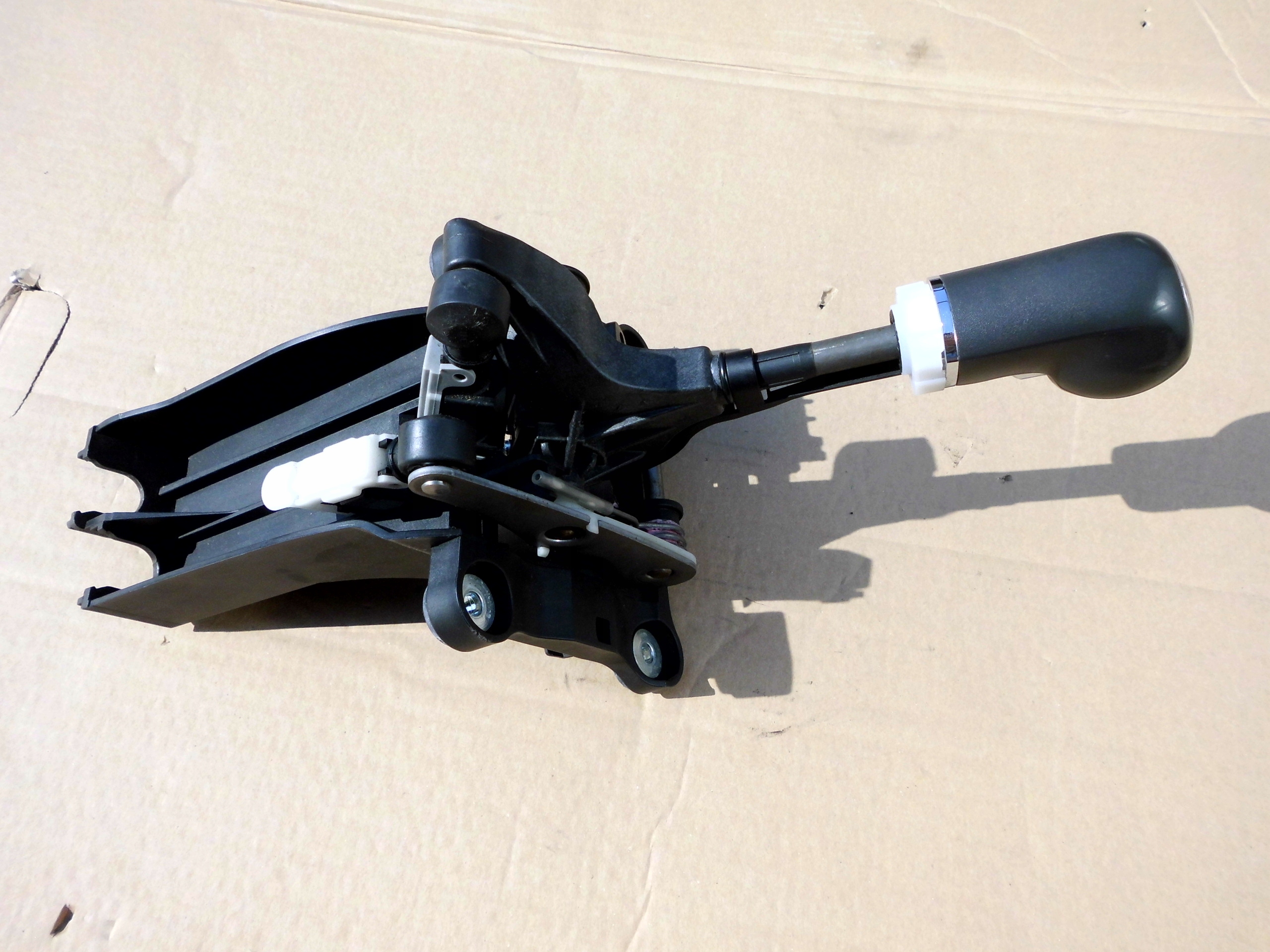 ВАЖІЛЬ ПЕРЕМИКАННЯ ПЕРЕДАЧ OPEL ZAFIRA B 1.9 CDTI 55351959