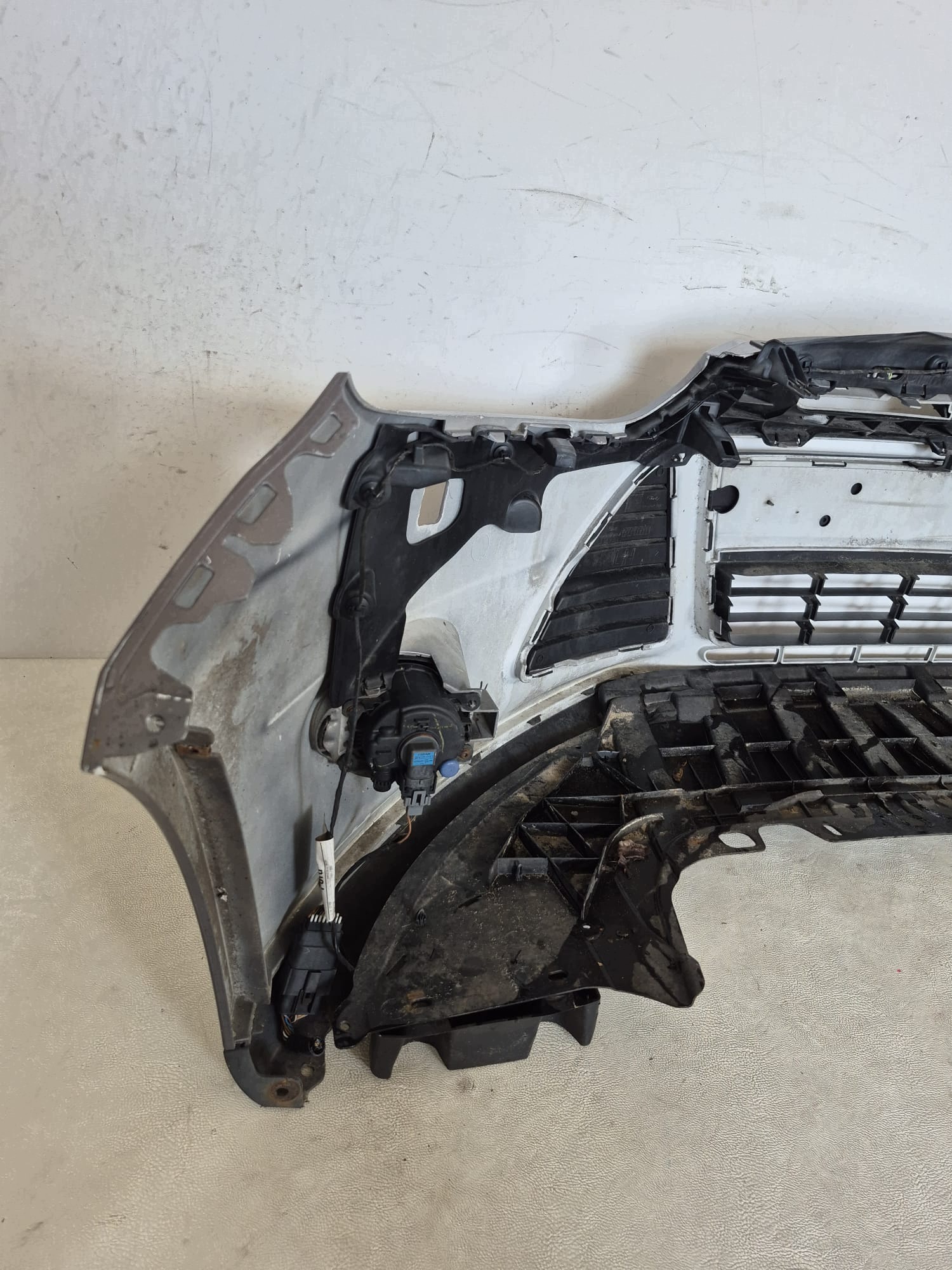 FORD FOCUS MK3 11- bumper front front SPR BM51-17757-A LAK.VB