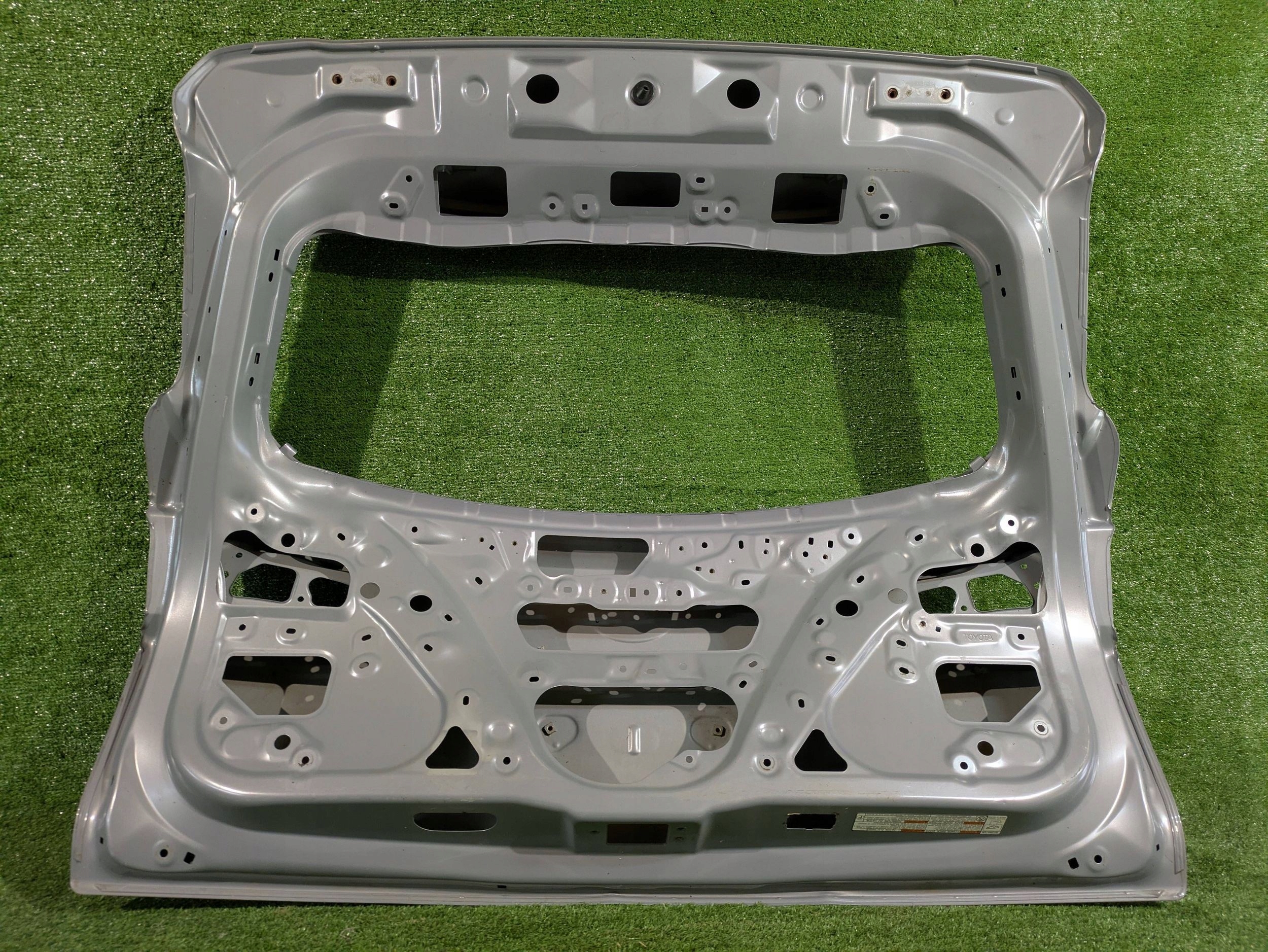 boot doors rear part boot TOYOTA COROLLA CROSS NR.180