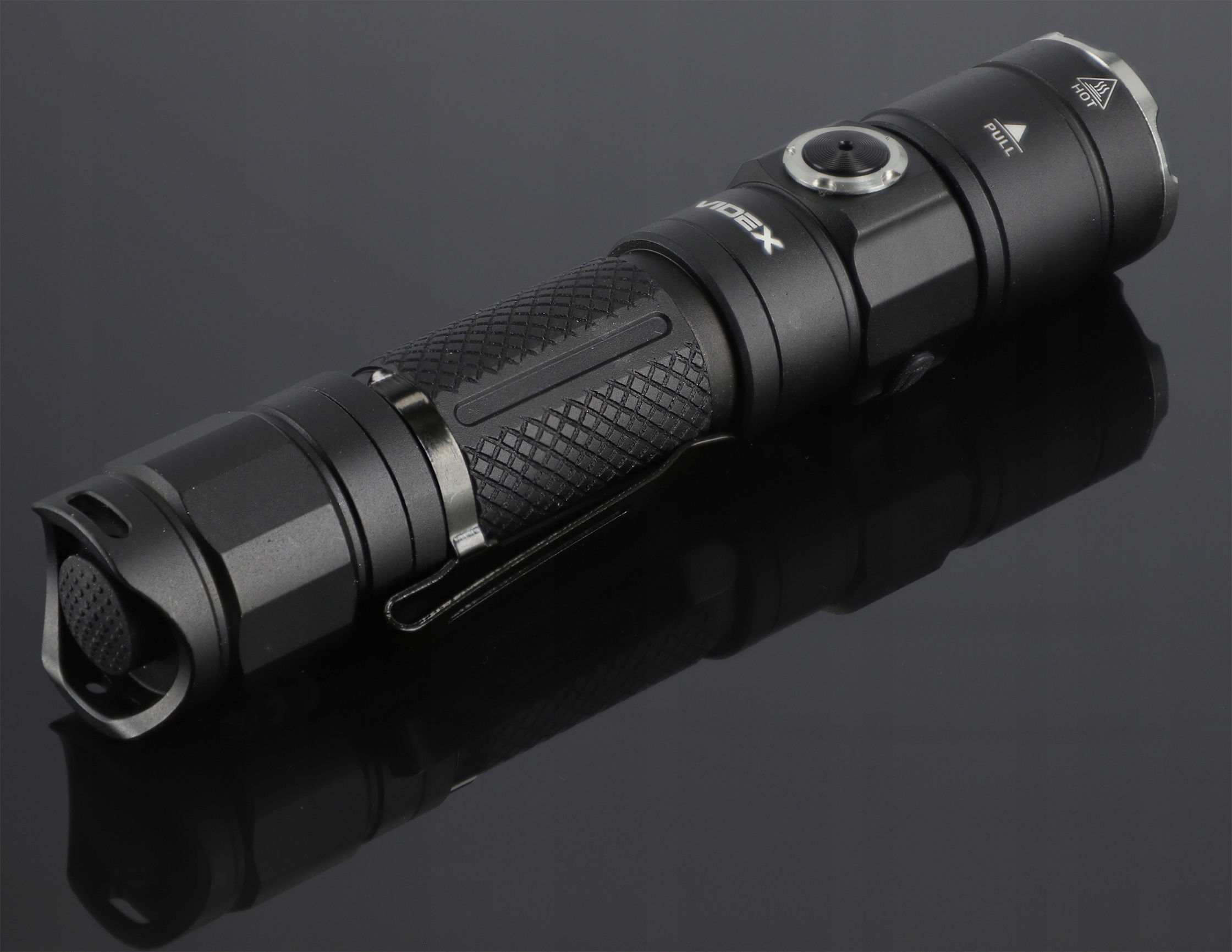 Mocna przenośna latarka LED akumulatorowa 1200lm Model A105Z