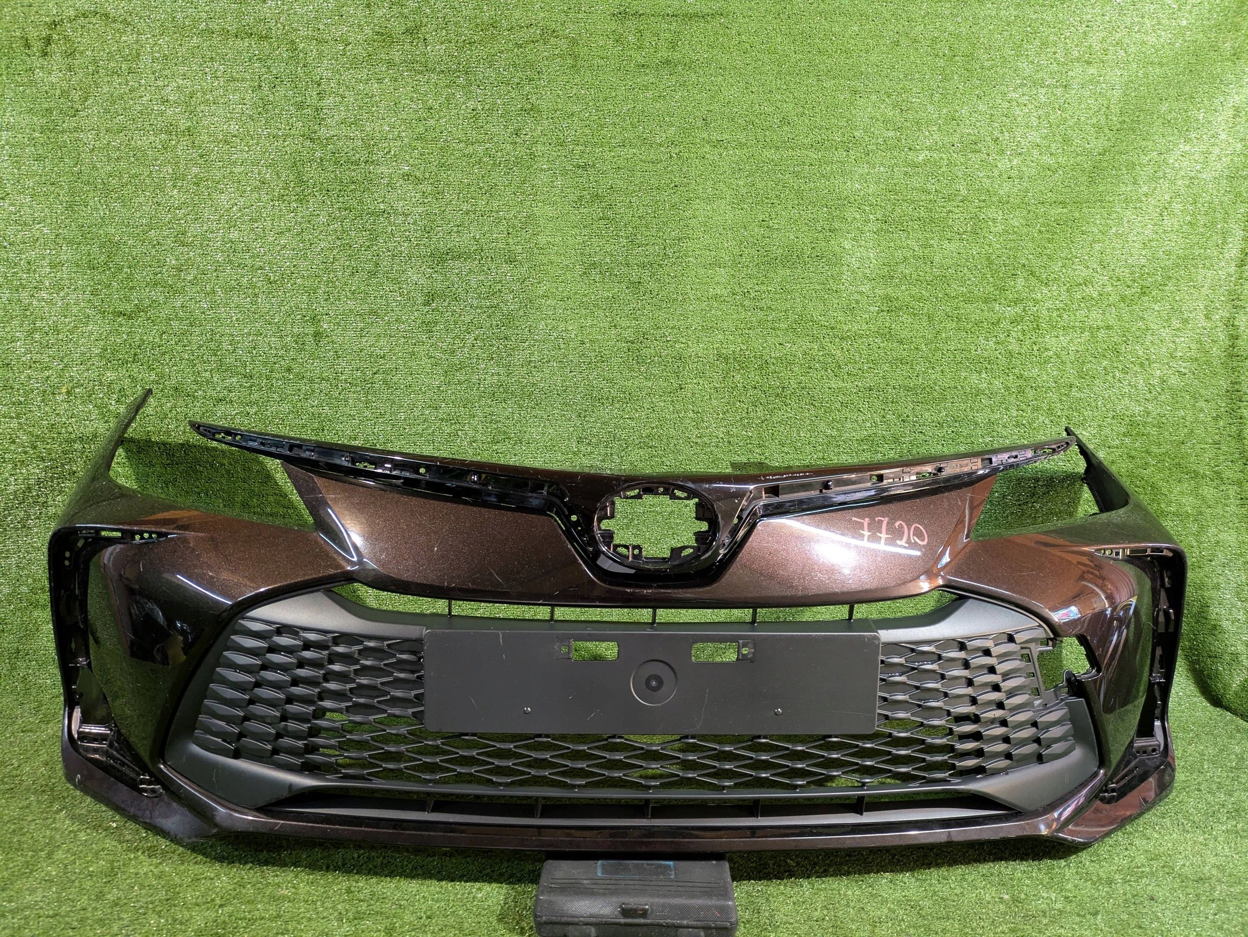 front bumper front TOYOTA COROLLA E21 sedan LIFT NR.7720