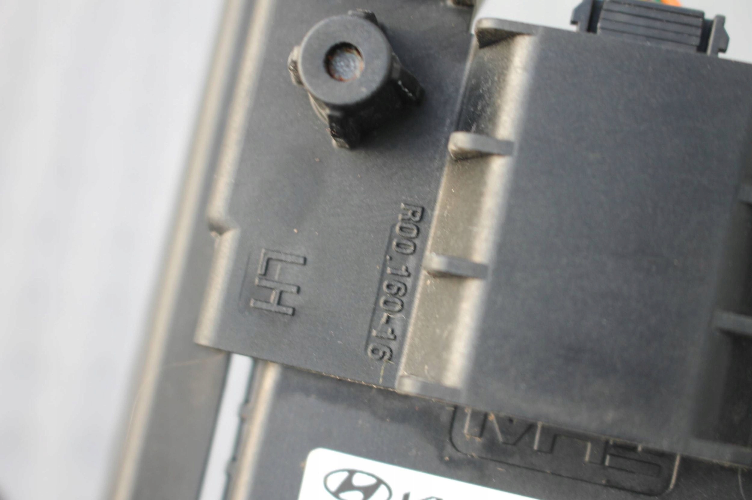 модуль левый зад 99140-H8300 kia STONIC