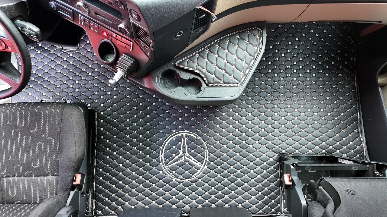 Dywany Dywaniki pikowane MERCEDES ACTROS MP 4 MP 5 MP4 MP5 Pokrowce HAFT Zestaw wieloelementowy tak
