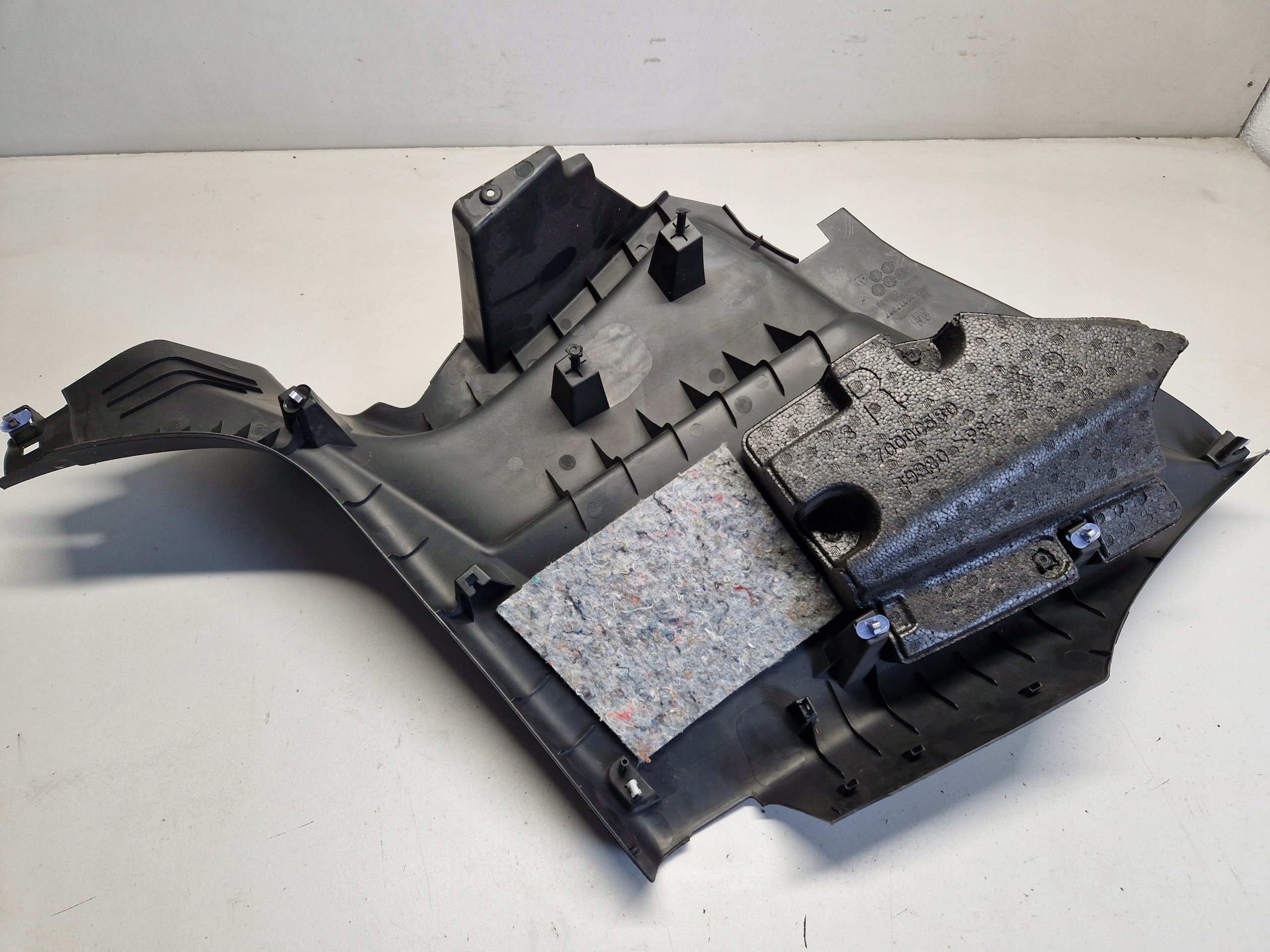 CAMARO SS 2012 2014 side upholstery right rear part