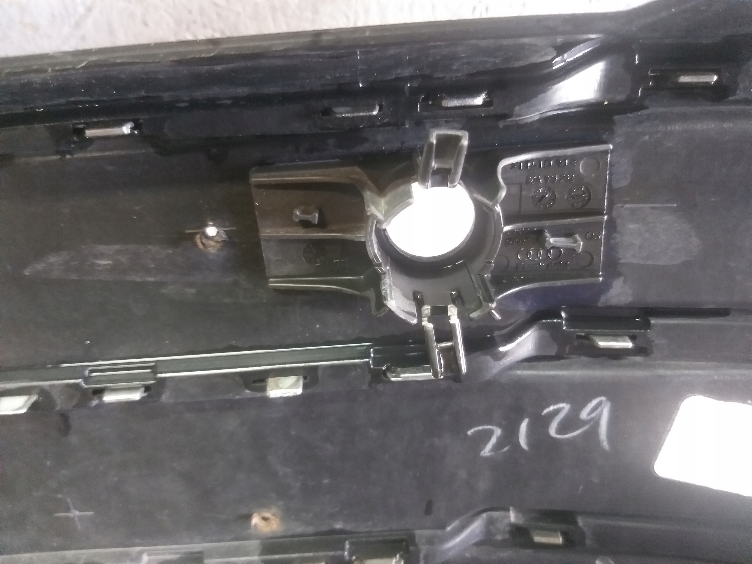 ATRAPA GRILL AUDI Q5 80A 16-20 80A853651C Producent części Audi OE