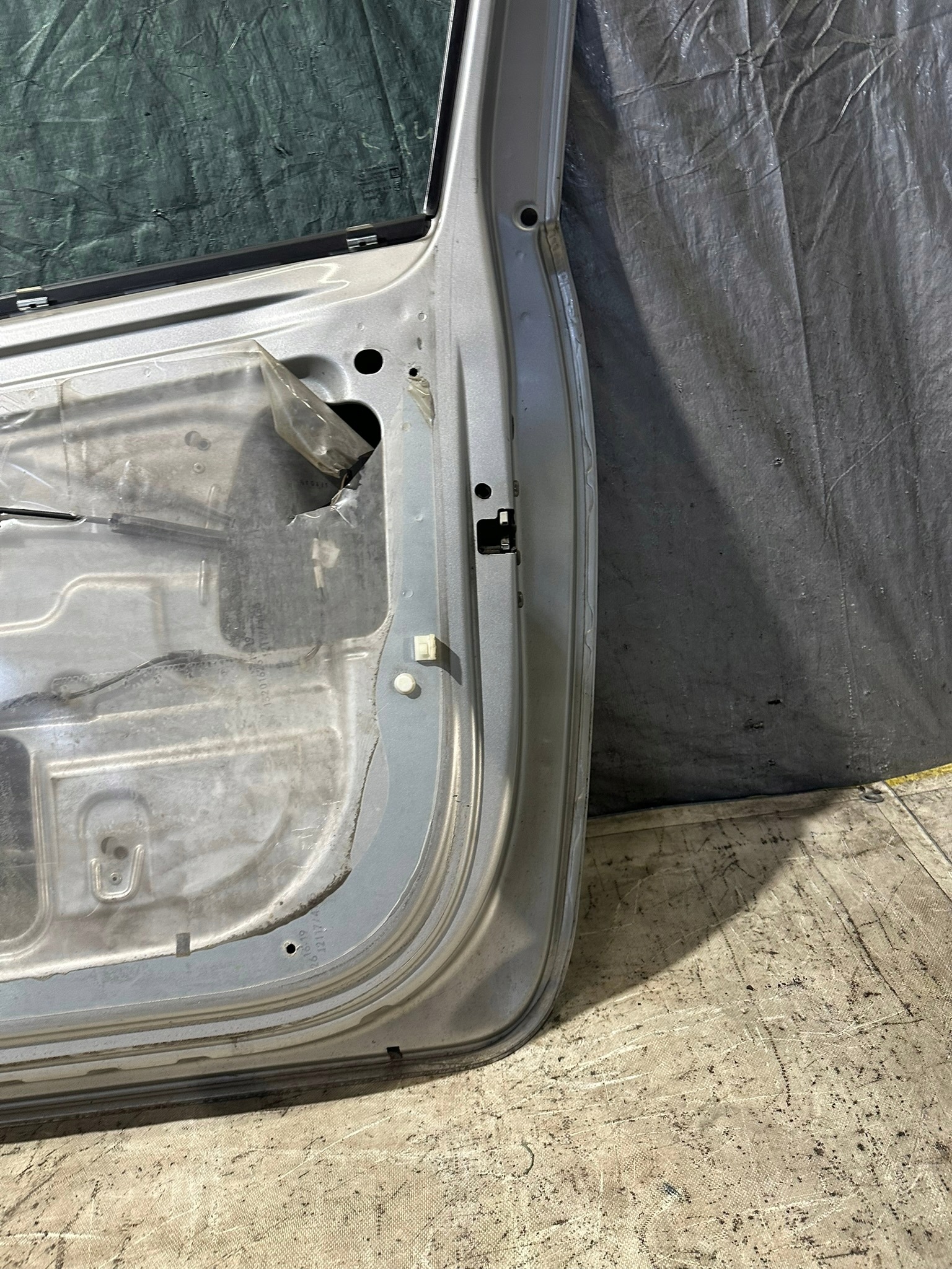 jobb ajtó OPEL CORSA D 3D Z157