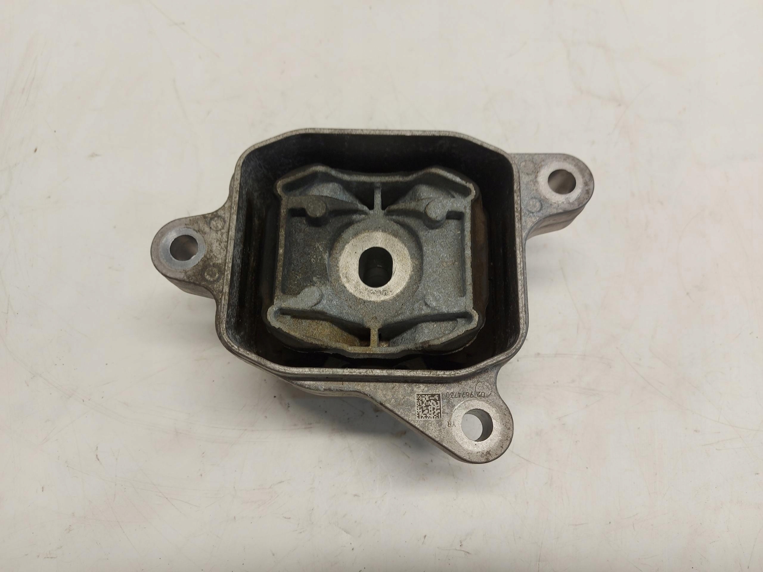 BMW iX1 X1 U11 engine mount left right 9894730