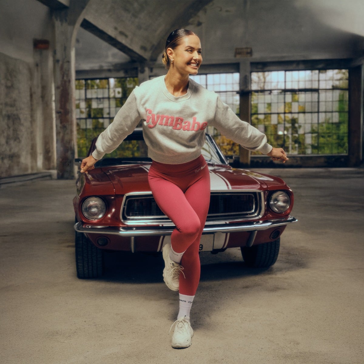 GymBeam Damska bluza GymBabe Cloud L