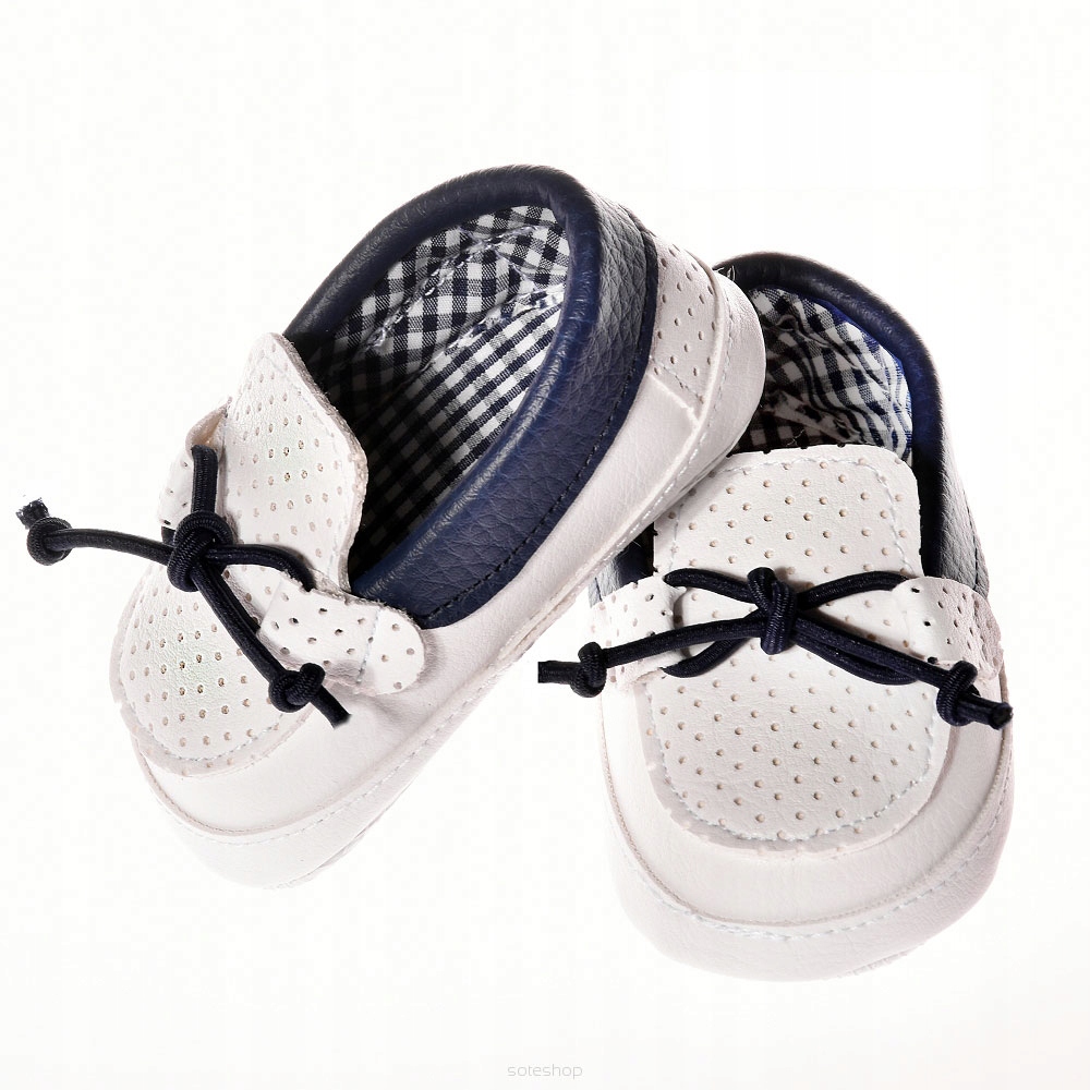 

Buciki niemowlęce dla chłopca do chrztu, chrzest