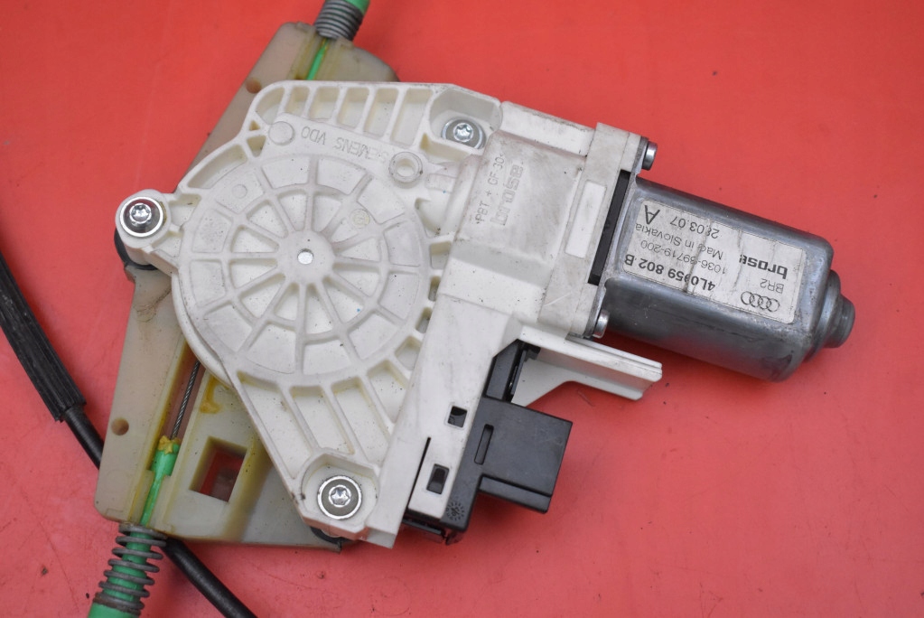 window regulator right front EU 4L0959802B AUDI Q7 4L 05-09