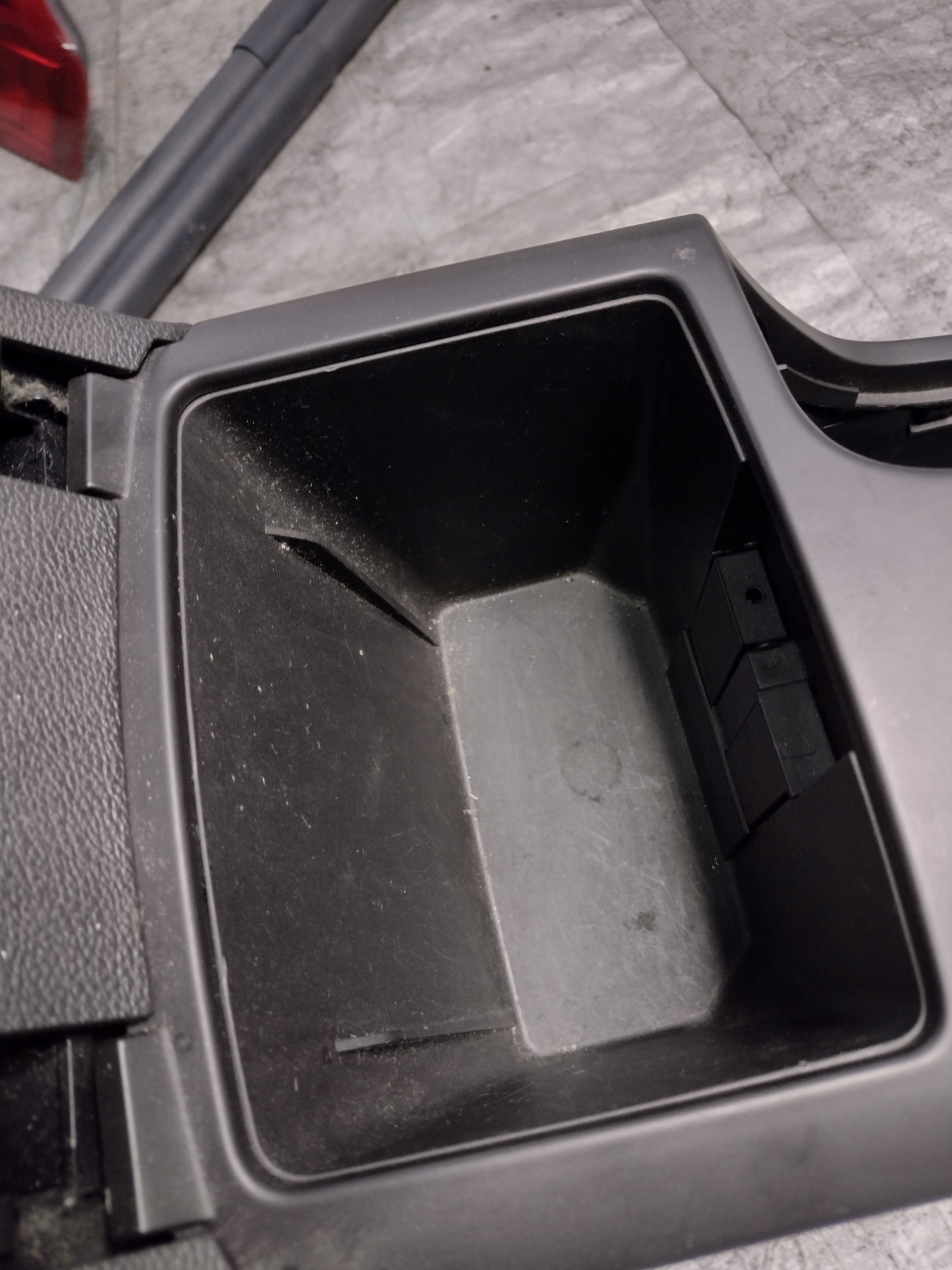 тунель середина opel INSIGNIA A универсал