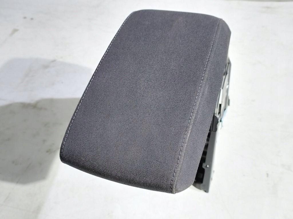 Skoda Octavia II 2 armrest