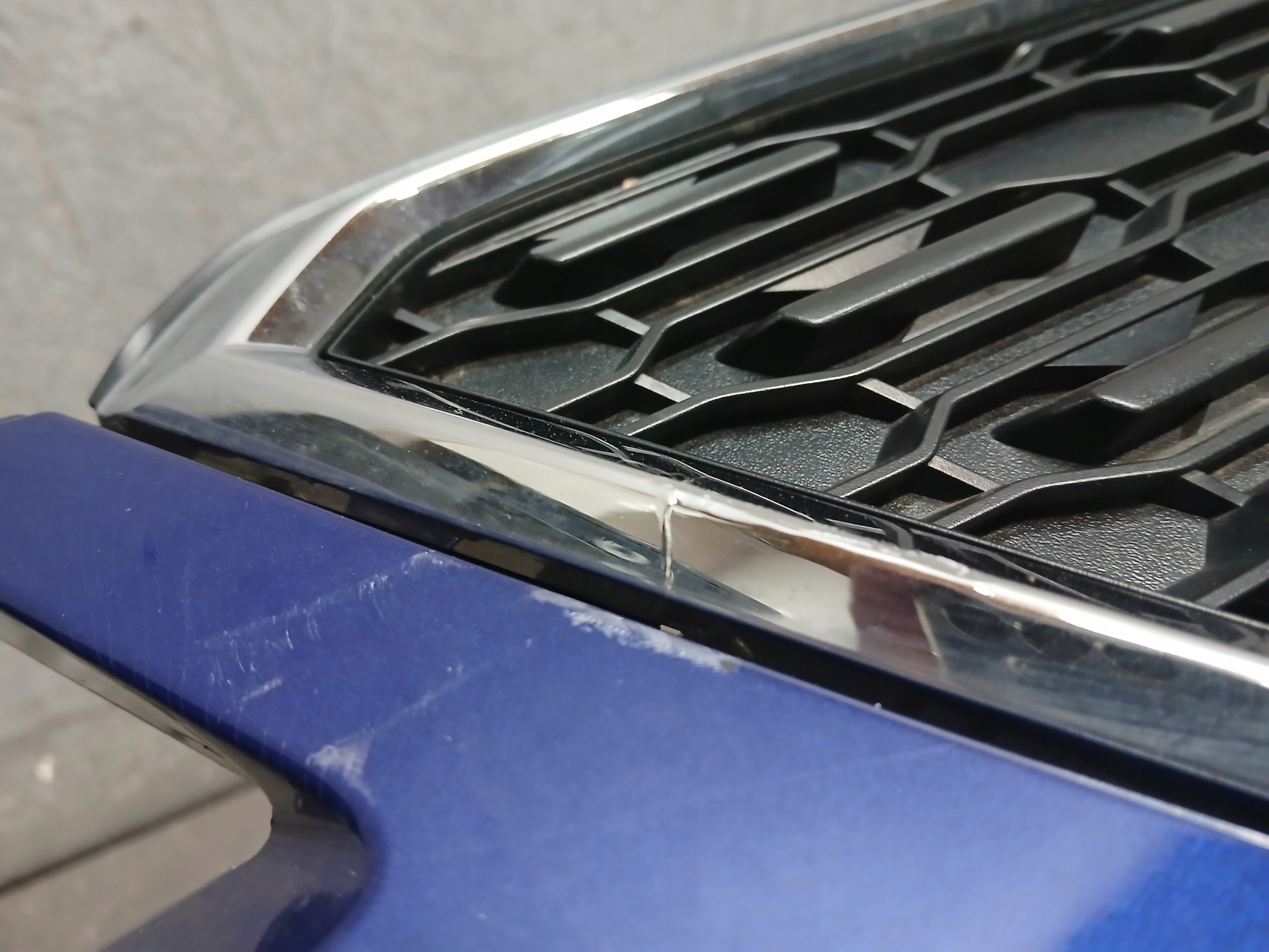 nárazník předek SEAT ARONA