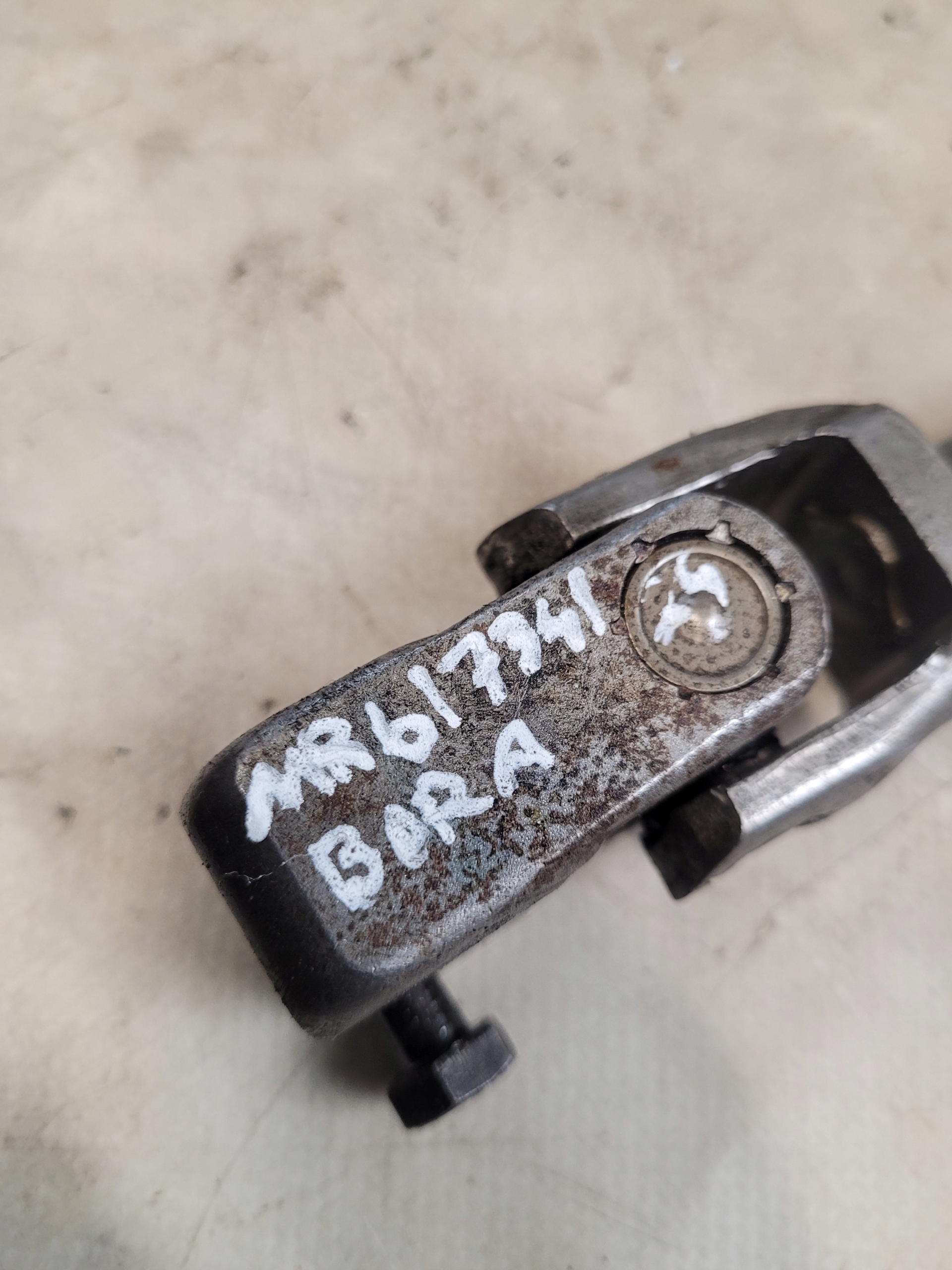 croce piantone dello sterzo VOLKSWAGEN BORA 1.6B