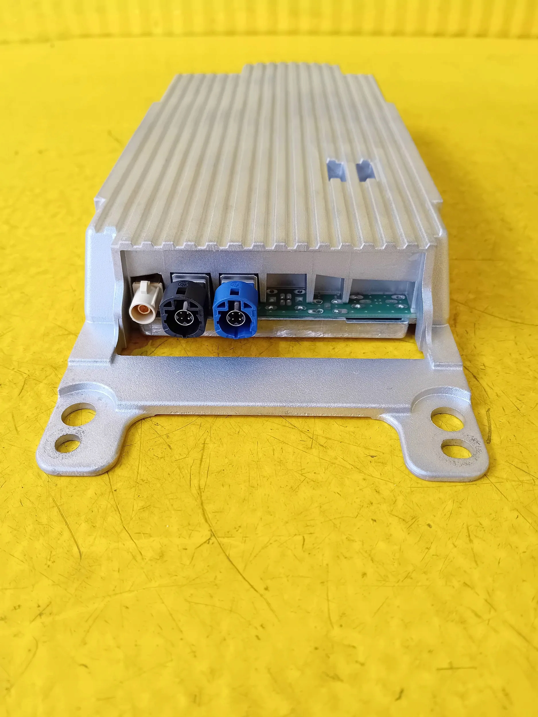 Mini Countryman R60 R61 WZMACNIACZ HARMAN 9257160