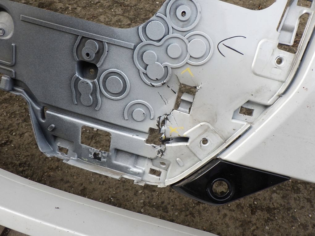 BMW IX I20 M PAKIET 2021- front bumper