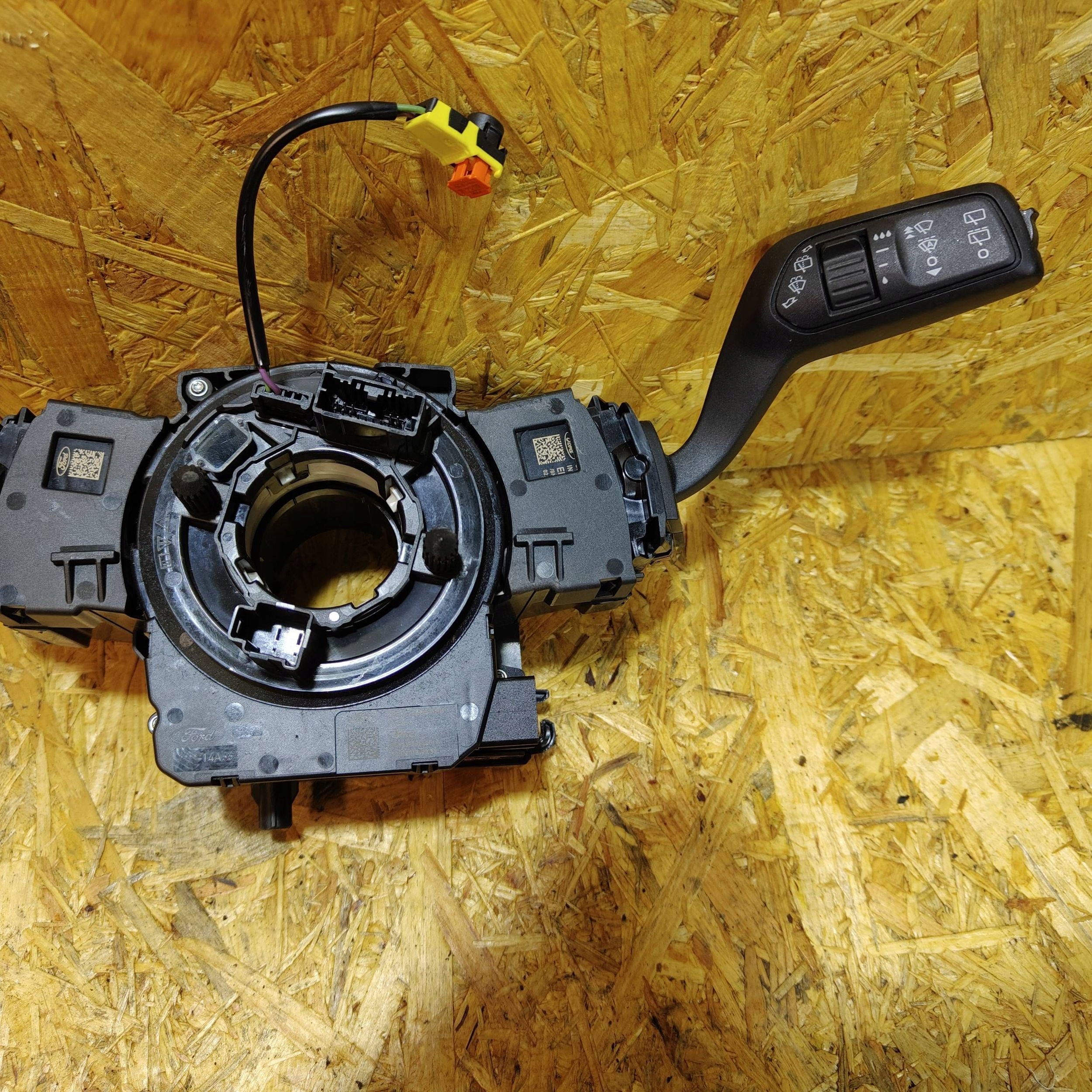 DEVIO LUCI TERGICRISTALLO TERGI Ford Ecosport GN153F944AG