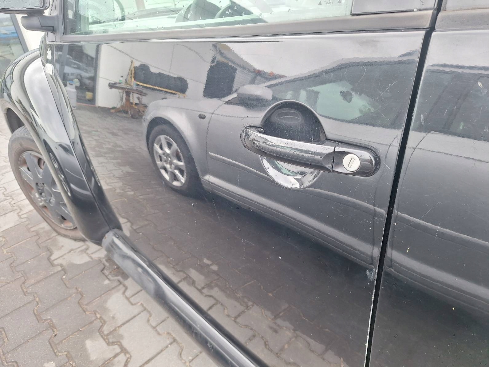 door complete left front 3D VOLKSWAGEN NEW BEETLE and L041