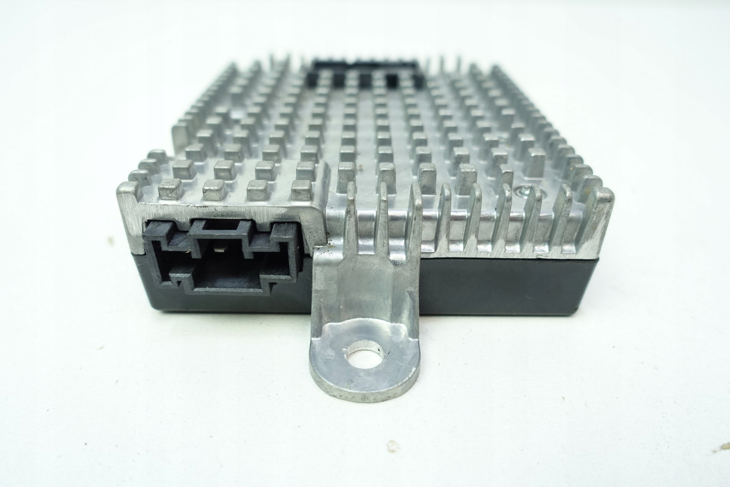 module unité de commande électronique uce MULTIMEDIALNY MERCEDES A2238200502