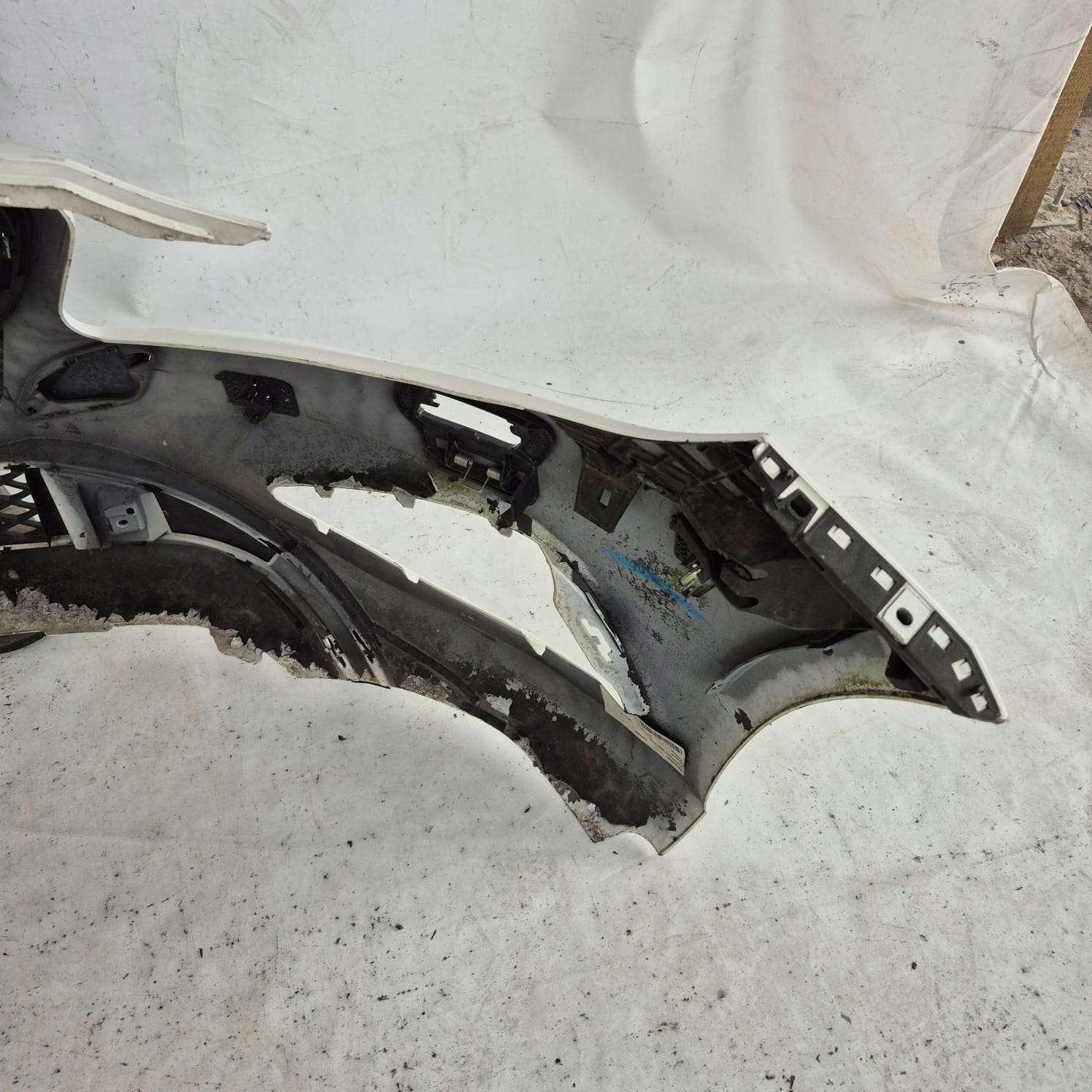 MERCEDES A-KLASA III 3 W176 12-15 bumper front front washer PDC