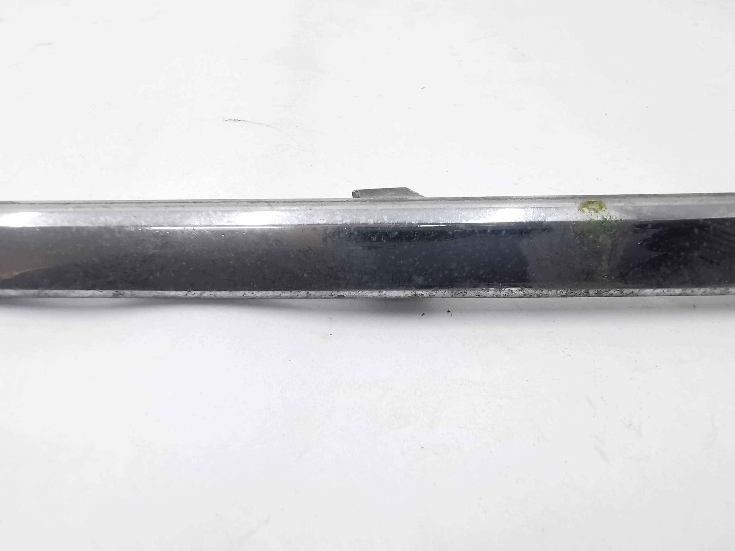 moulding GRILLA left right MERCEDES W204 / 245200005 / 245200006