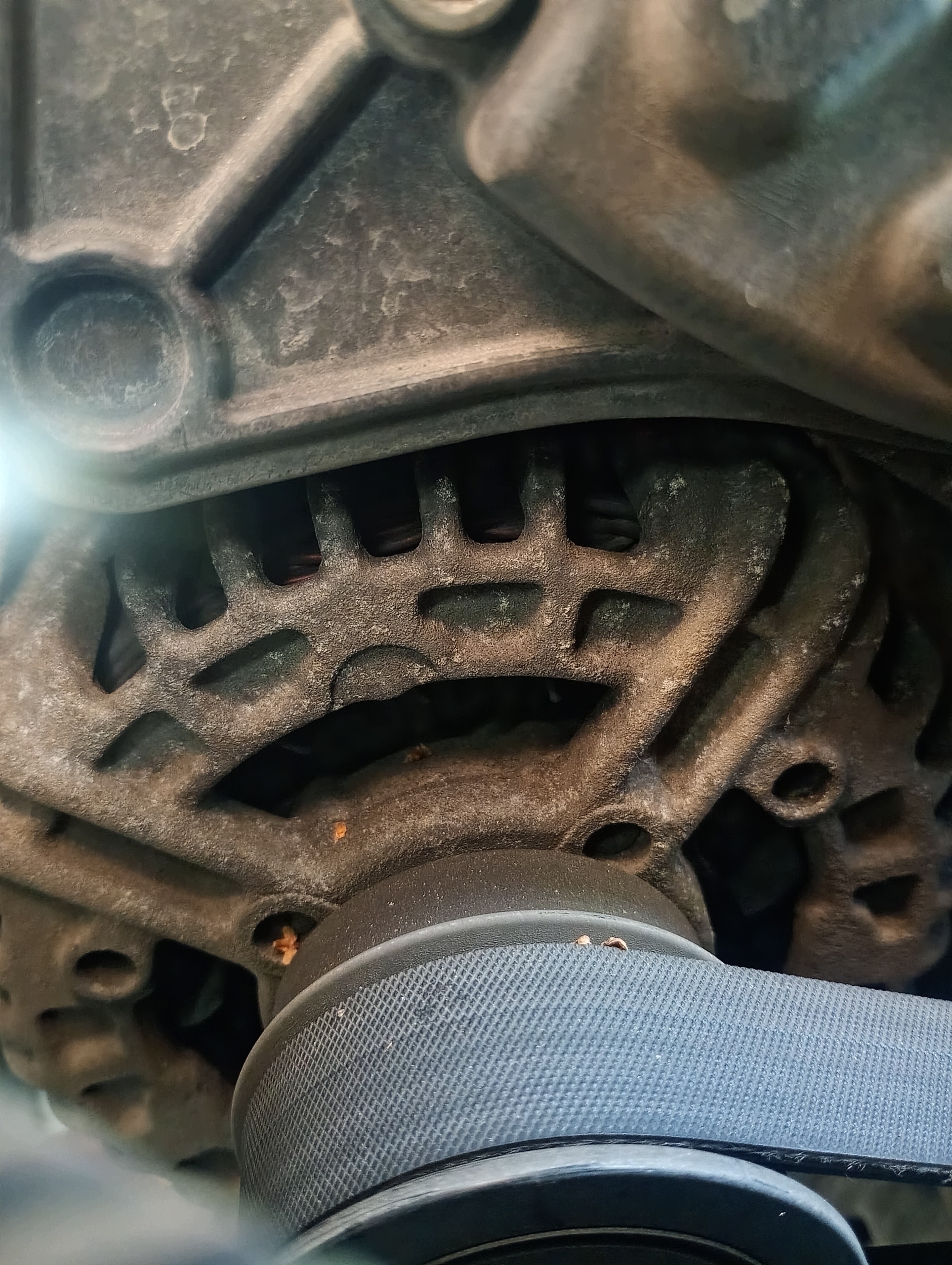 alternator Opel Vectra C FL 04-08 1.9 CDTI