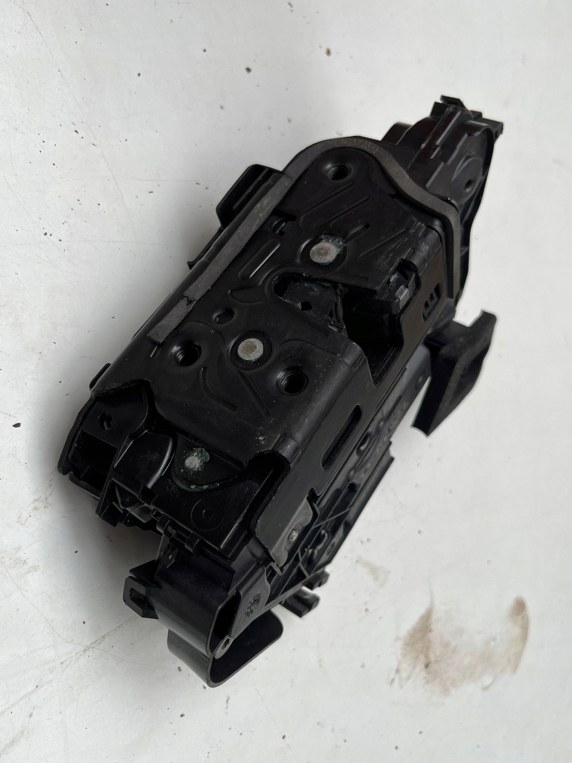 VOLKSWAGEN SEAT SKODA lock door left front 5TB837015B @M