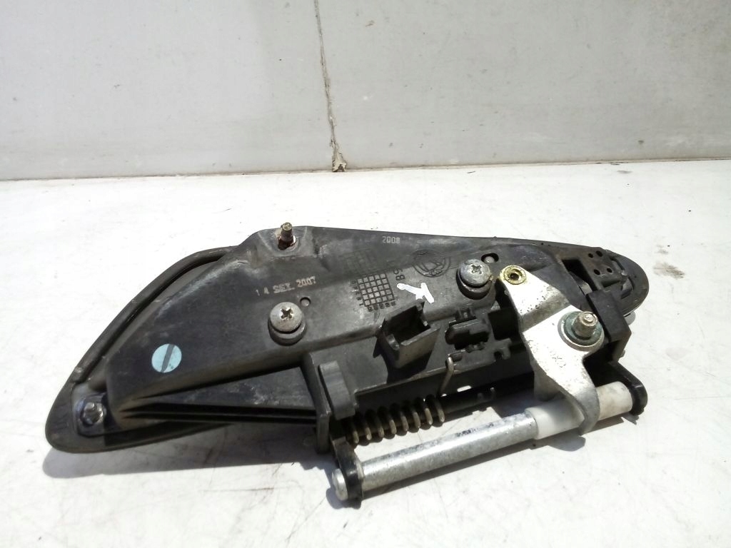 Alfa Romeo 159 handle exterior right front