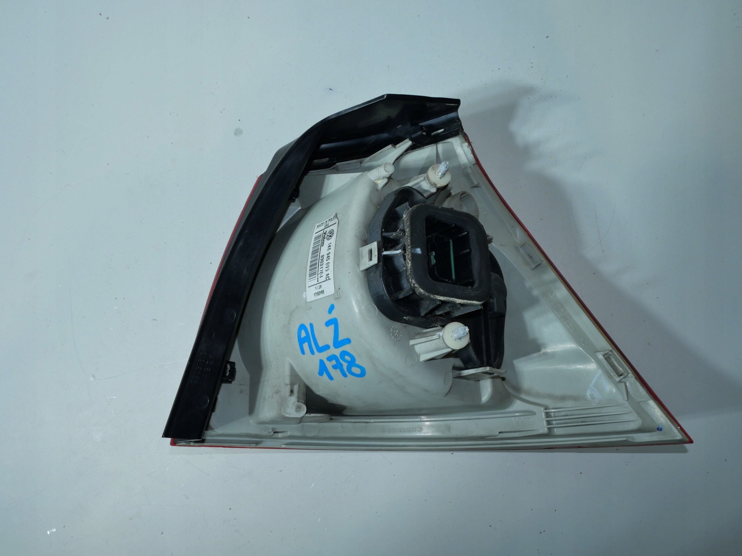 light rear left VW GOLF V H/B 1K6945095AC