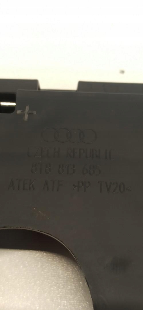 Audi A5 8T блок крюк SPORTBACK 8T8813685